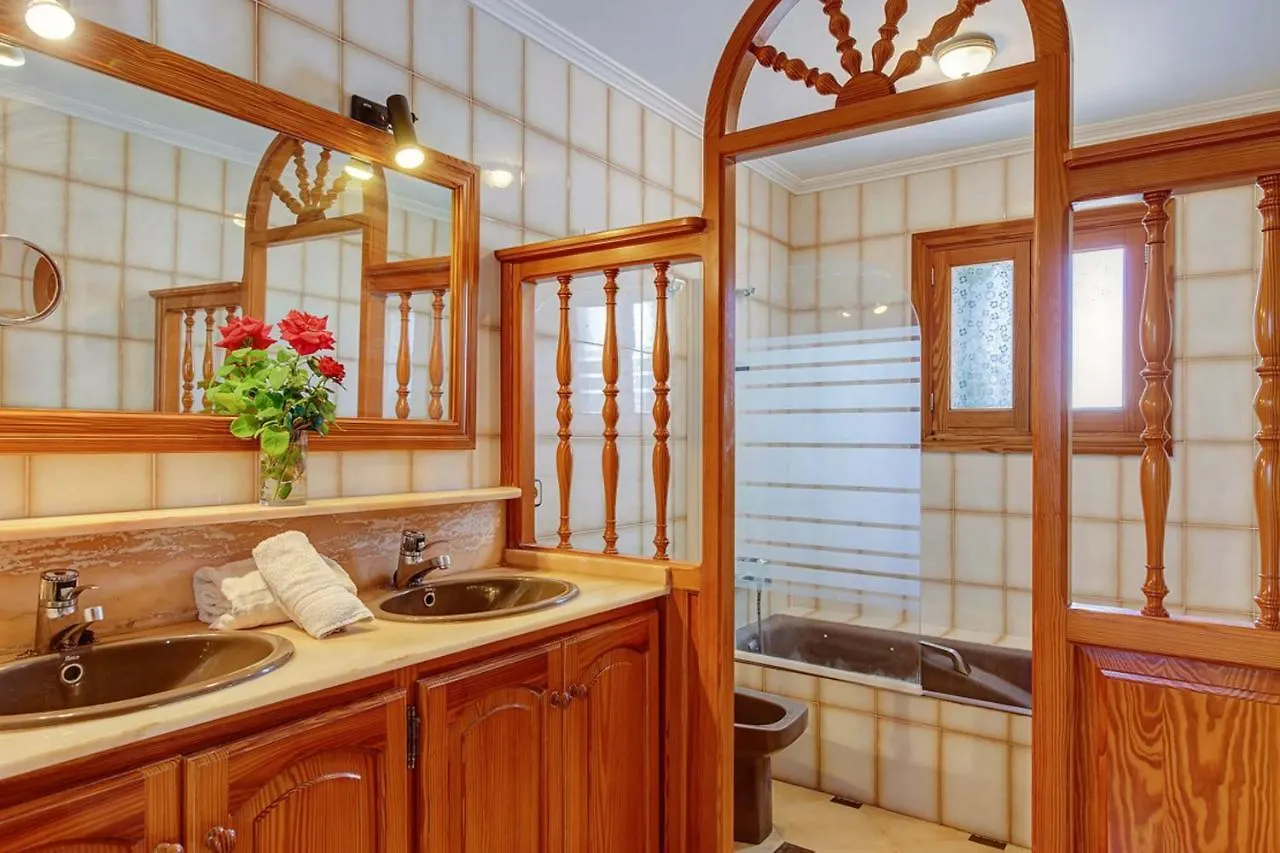 Villa Ca Na Xaneta By Sealand Villas الكوذيا